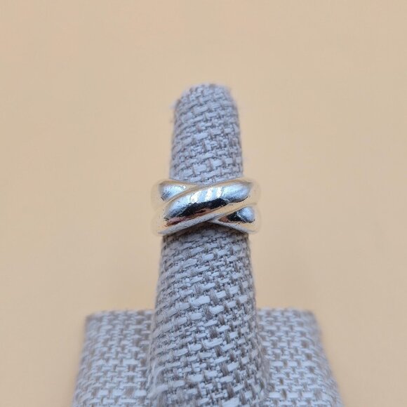 Size 6 Sterling Silver Heavy Cross Over Style Unisex Band Ring A5195 - Picture 1 of 8